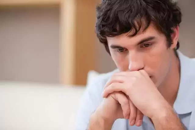 Jaunas vyras kenčia nuo impotencijos