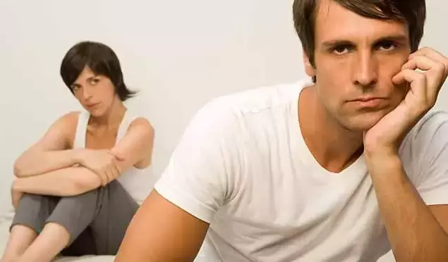 Vyras susiduria su silpna potencija ir nesugeba intymumo