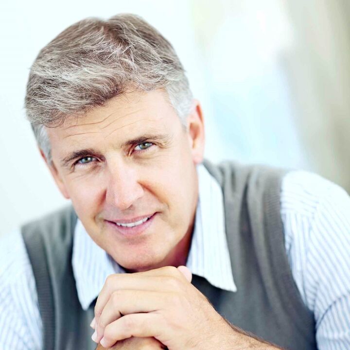 „Zxcvbnmqwert iš „Alex iš „Veles patirtis
